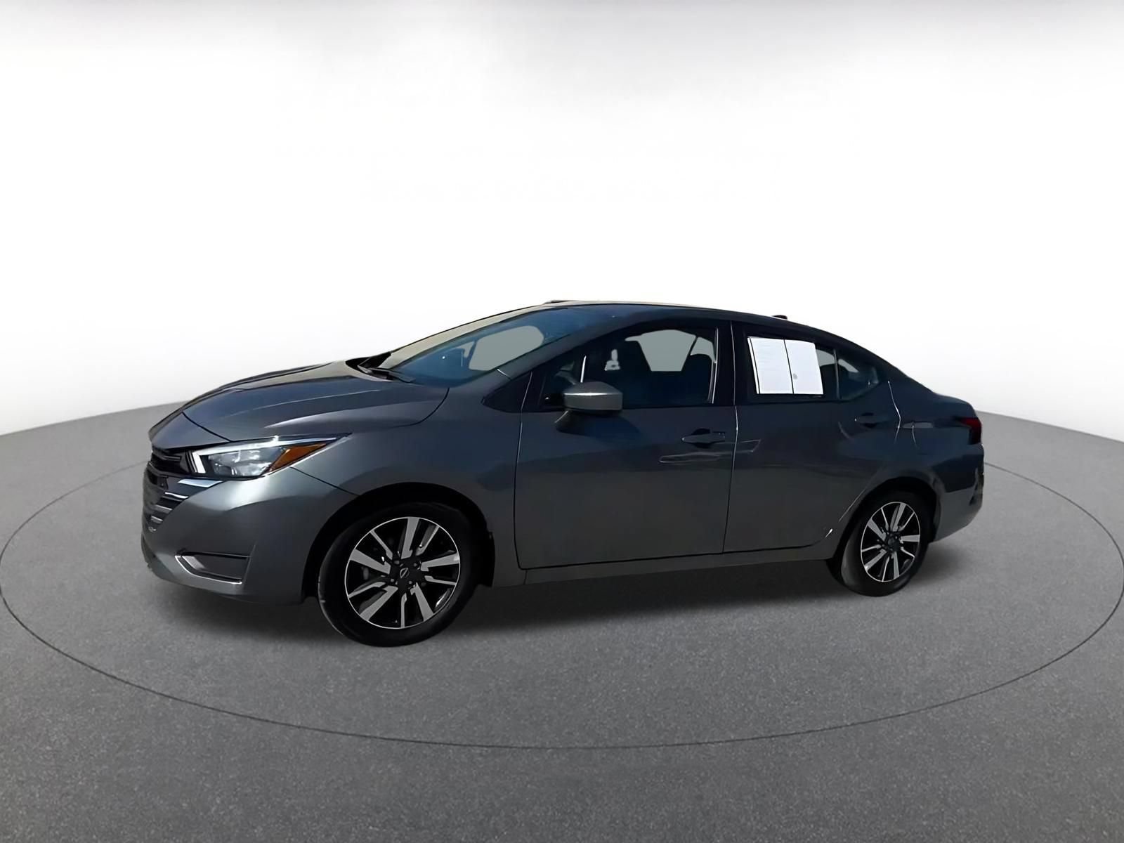 Used 2025 Nissan Versa SV FWD image 7