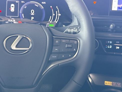 Certified 2026 Lexus UX 300h FWD w/ Accessory Package (Z2) image 16