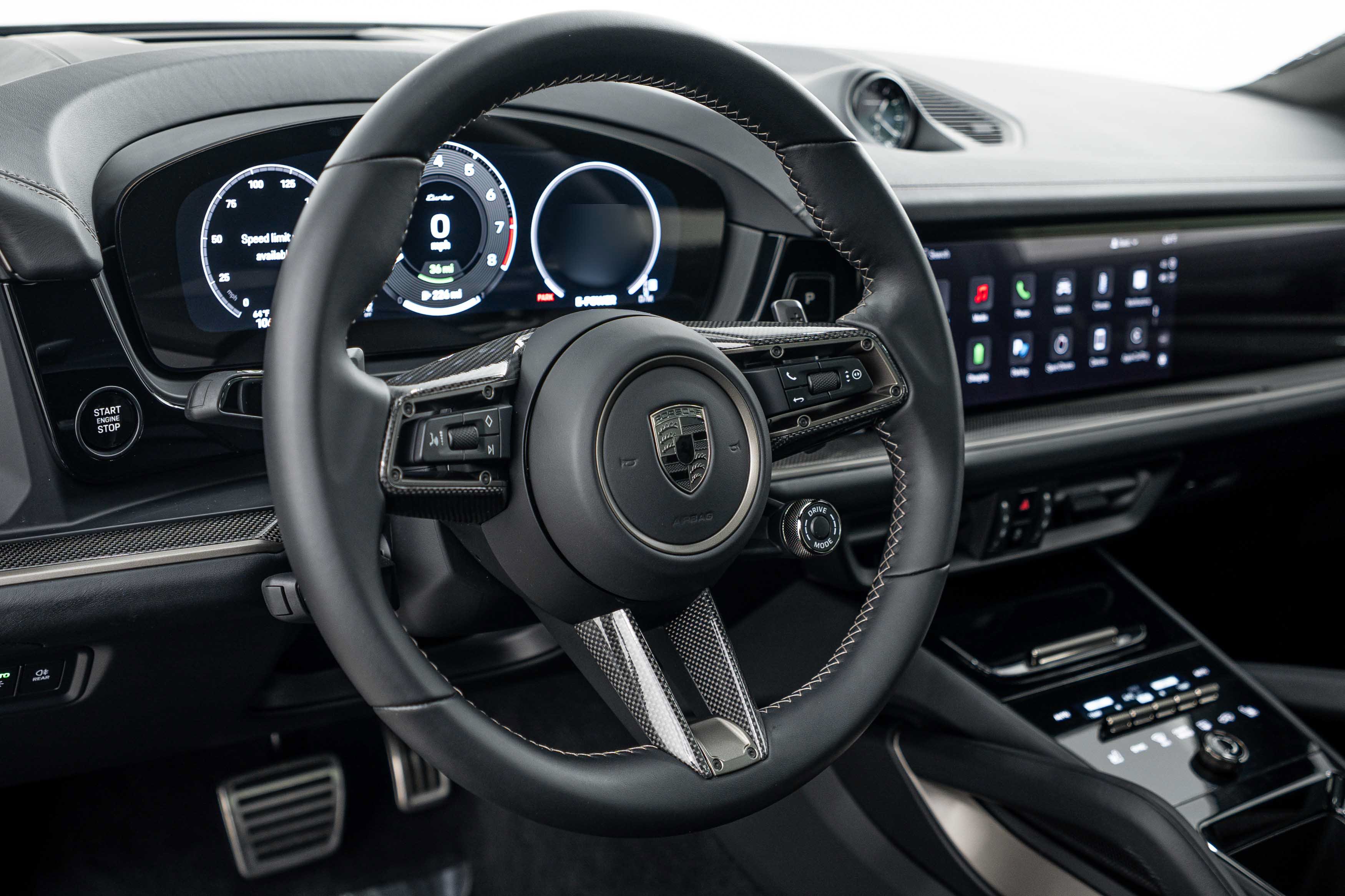 Certified 2025 Porsche Cayenne Turbo AWD/4WD image 13