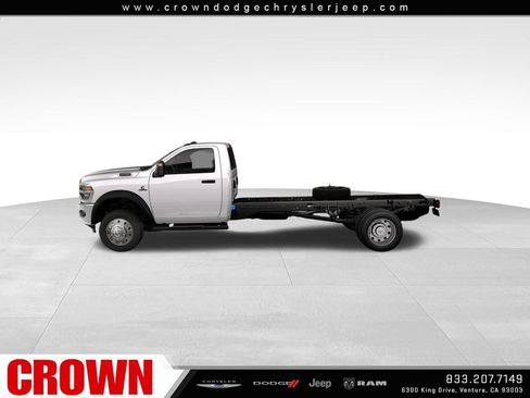 New 2026 RAM 5500 Tradesman AWD/4WD image 3
