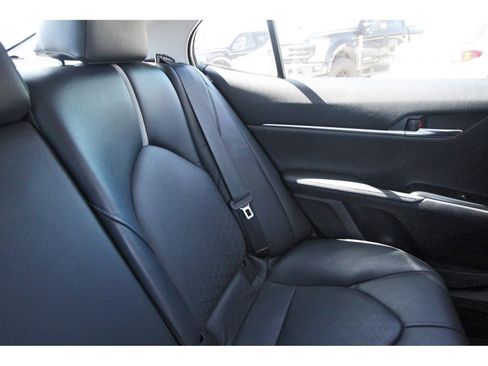 Used 2019 Toyota Camry XSE image 15