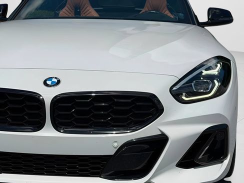 Used 2024 BMW Z4 M40i w/ Premium Package RWD image 24
