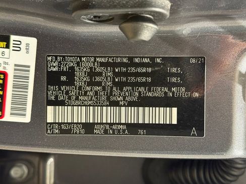 Used 2021 Toyota Highlander XLE AWD/4WD image 33