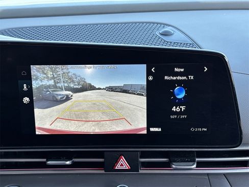 Used 2024 Hyundai Elantra SEL image 17