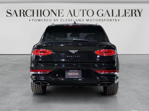 Used 2021 Bentley Bentayga w/ First Edition Specification AWD/4WD image 5