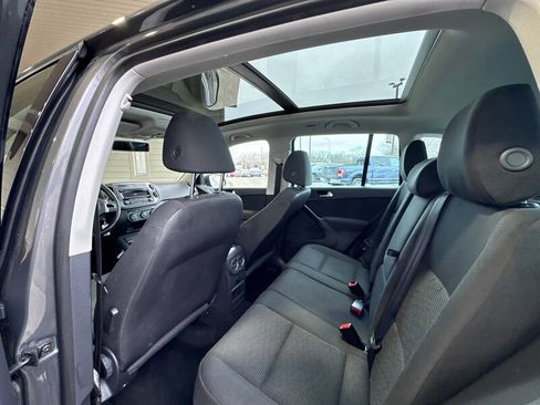 Used 2013 Volkswagen Tiguan S image 13
