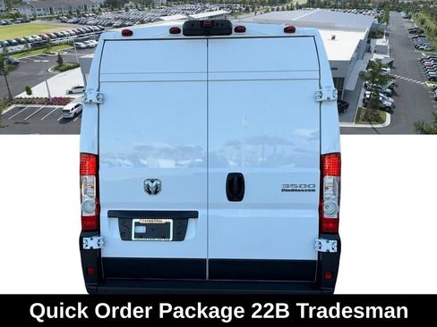 New 2026 RAM ProMaster 3500 w/ Crew Van Package FWD image 4