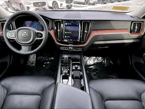 Certified 2023 Volvo XC60 B5 Plus image 14