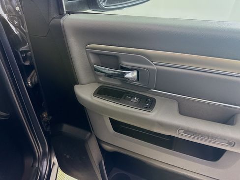 Used 2019 RAM 1500 Big Horn image 25