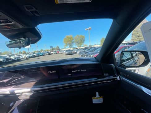 New 2026 Cadillac Escalade Luxury w/ Touring Package image 26