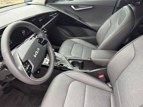 Certified 2026 Kia Niro FWD image 13