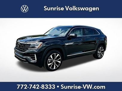 New 2025 Volkswagen Atlas Cross Sport SEL Premium R-Line