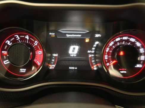 Used 2016 Dodge Challenger SRT Hellcat image 38