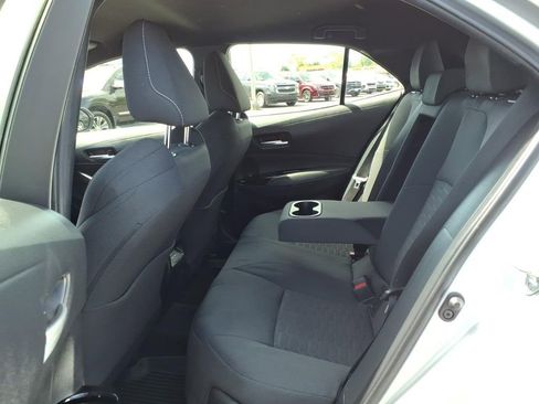 Used 2025 Toyota Corolla SE FWD image 5