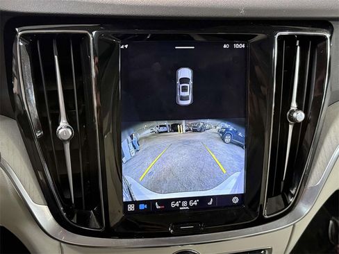 Used 2023 Volvo S60 B5 Plus image 7