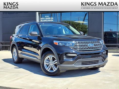 Used 2022 Ford Explorer XLT image 1