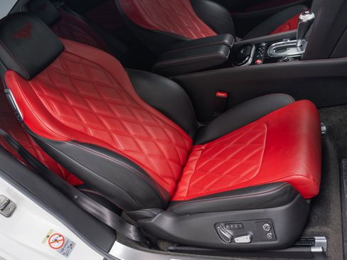 Used 2015 Bentley Continental GT V8 S image 24