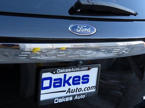 Used 2020 Ford Explorer XLT w/ Equipment Group 202A image 18