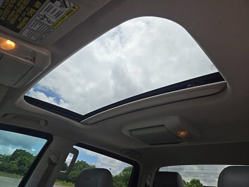Used 2012 Toyota Tundra Limited w/ Platinum Pkg AWD/4WD image 18