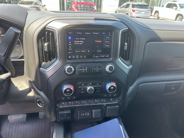 Used 2020 GMC Sierra 1500 AT4 w/ AT4 Premium Package AWD/4WD image 8