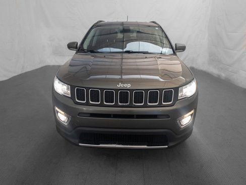Used 2019 Jeep Compass Limited w/ Safety & Security Group image 2