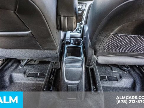 Used 2021 Buick Encore Preferred AWD/4WD image 30