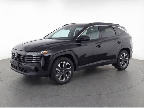 Used 2025 Nissan Kicks SV AWD/4WD image 3