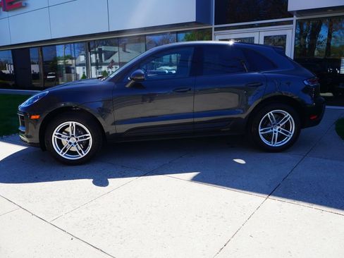 New 2026 Porsche Macan AWD/4WD image 2