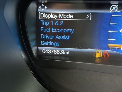 Used 2019 Ford Ranger Lariat w/ Black Appearance Package AWD/4WD image 17