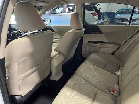 Used 2016 Honda Accord LX image 18