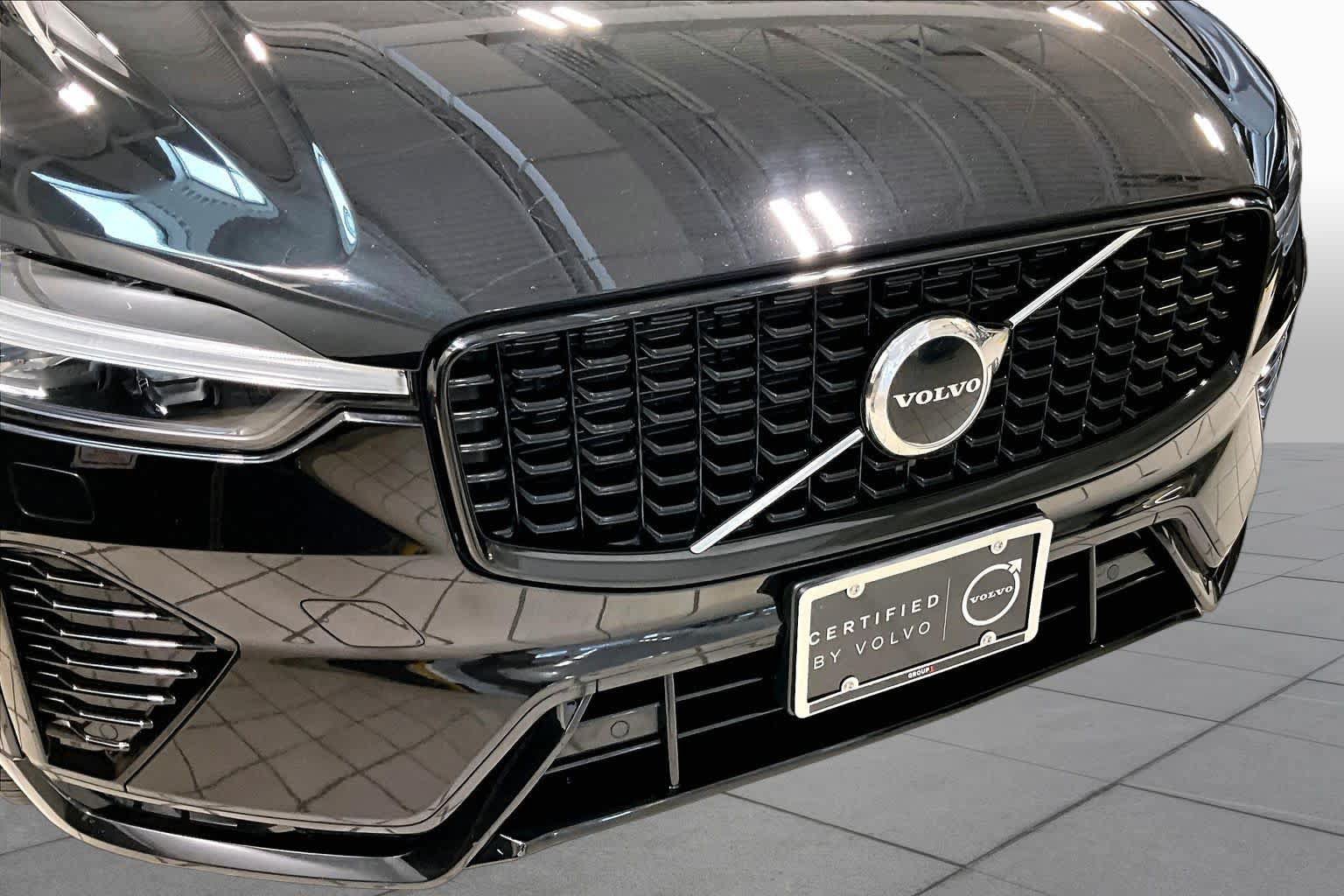 Used 2024 Volvo XC60 B5 Core w/ Protection Package Premier AWD/4WD image 30