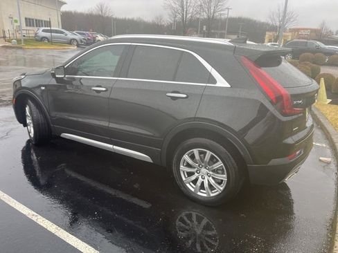 Certified 2023 Cadillac XT4 Premium Luxury w/ Technology Package image 3