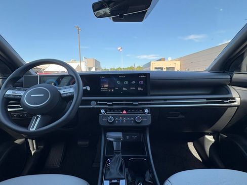 New 2027 Hyundai Santa Cruz SE FWD image 17