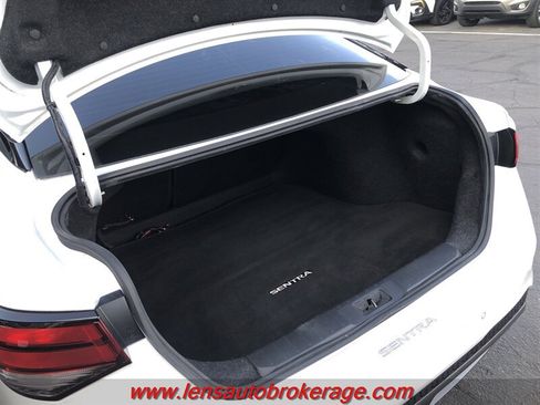 Used 2021 Nissan Sentra SR FWD image 18