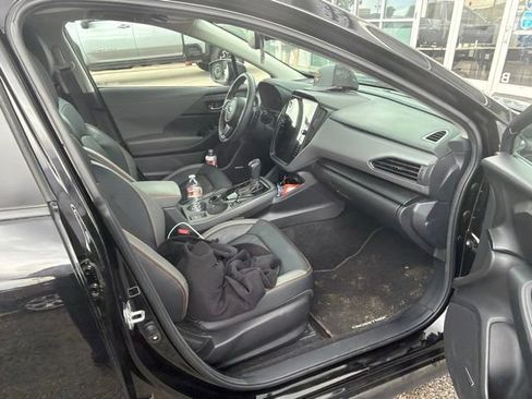 Used 2024 Subaru Crosstrek 2.5i Limited w/ Crosstrek Mirror Package AWD/4WD image 12