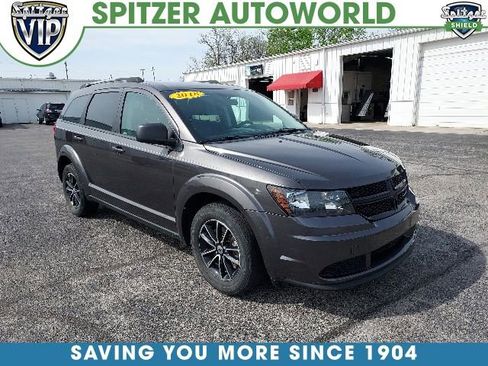 Used 2018 Dodge Journey SE w/ Blacktop Package FWD image 1