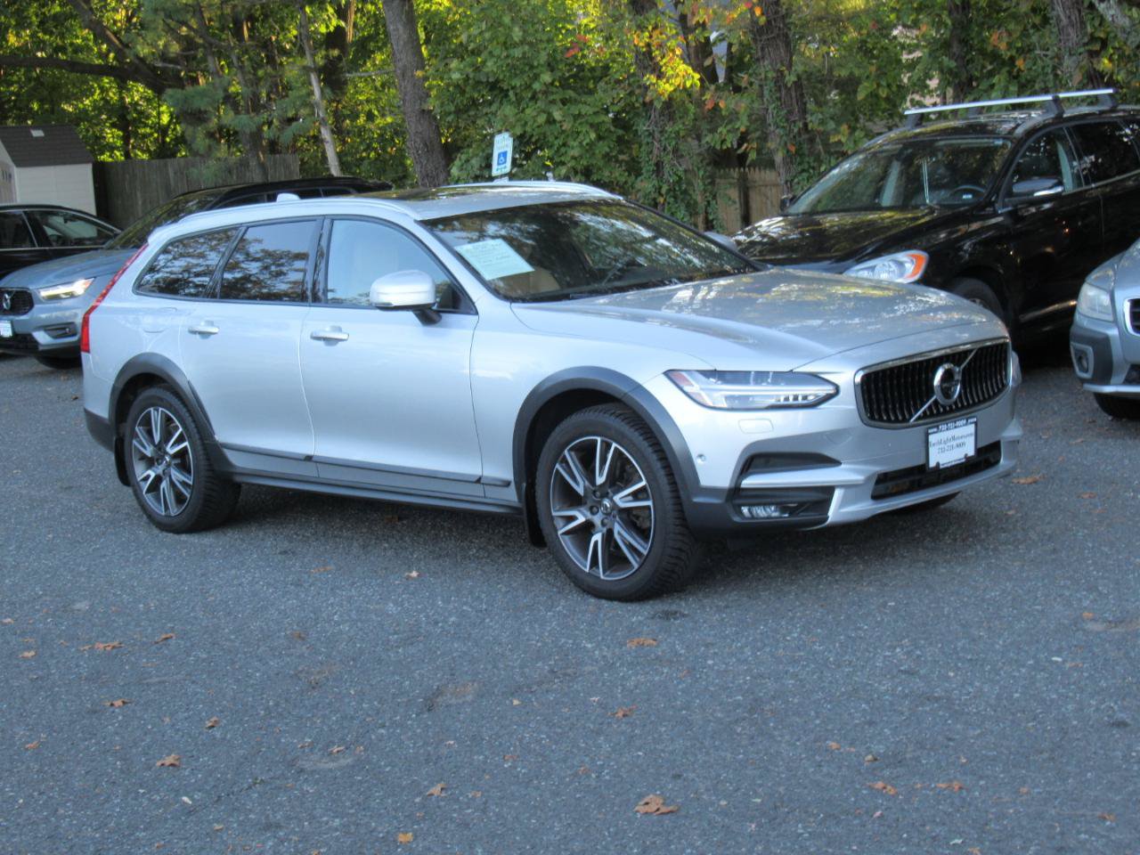 Used 2019 Volvo V90 T6 Cross Country w/ Advanced Package AWD/4WD image 22