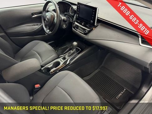 Used 2020 Toyota Corolla LE image 4