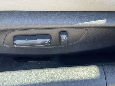 Certified 2024 Acura Integra FWD image 17