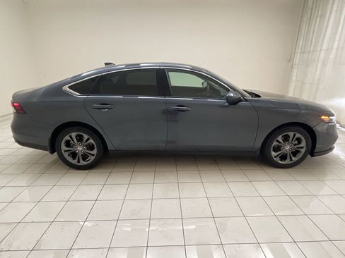 Used 2024 Honda Accord EX image 28