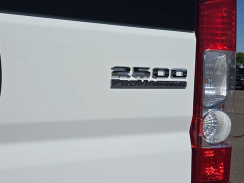 Used 2025 RAM ProMaster 2500 w/ U-Haul Equipment Group FWD image 15