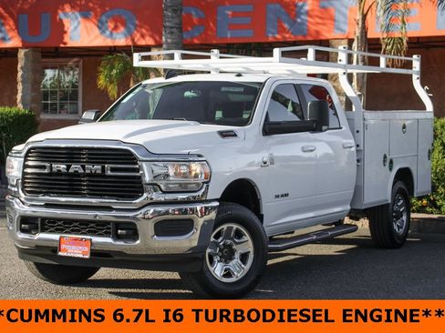 Used 2021 RAM 3500 Big Horn image 3