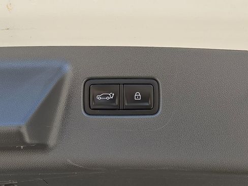 Used 2025 Hyundai Santa Fe SEL AWD/4WD image 12