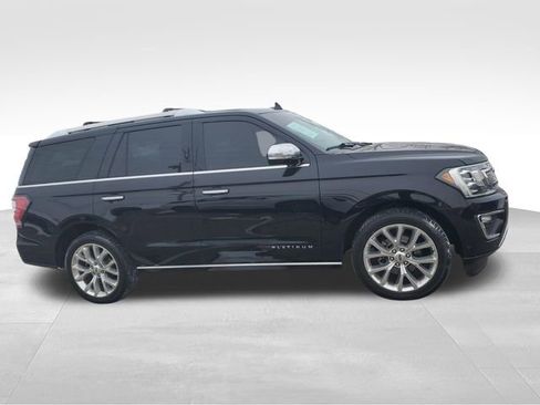 Used 2019 Ford Expedition Platinum image 3
