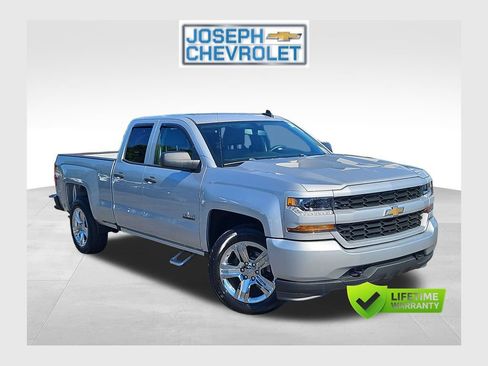 Used 2019 Chevrolet Silverado 1500 Custom w/ Texas Edition RWD image 1