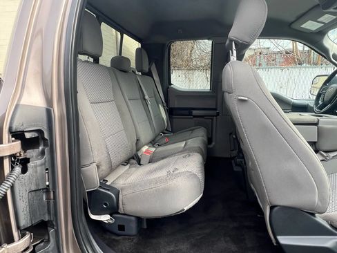 Used 2018 Ford F150 XLT w/ Equipment Group 302A Luxury AWD/4WD image 32