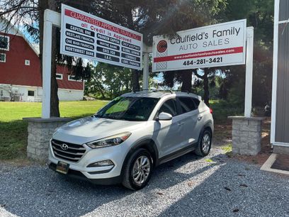Used 2017 Hyundai Tucson SE w/ SE Popular Package 02
