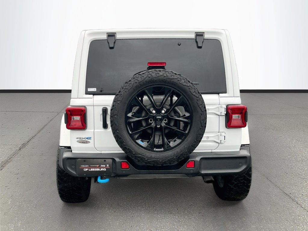 Used 2022 Jeep Wrangler Unlimited Sahara w/ Cold Weather Group AWD/4WD image 6