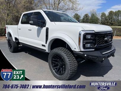 New 2026 Ford F250 Lariat w/ Black Appearance Package