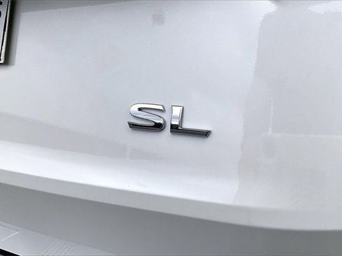 Used 2021 Nissan Rogue SL w/ Premium Package image 32